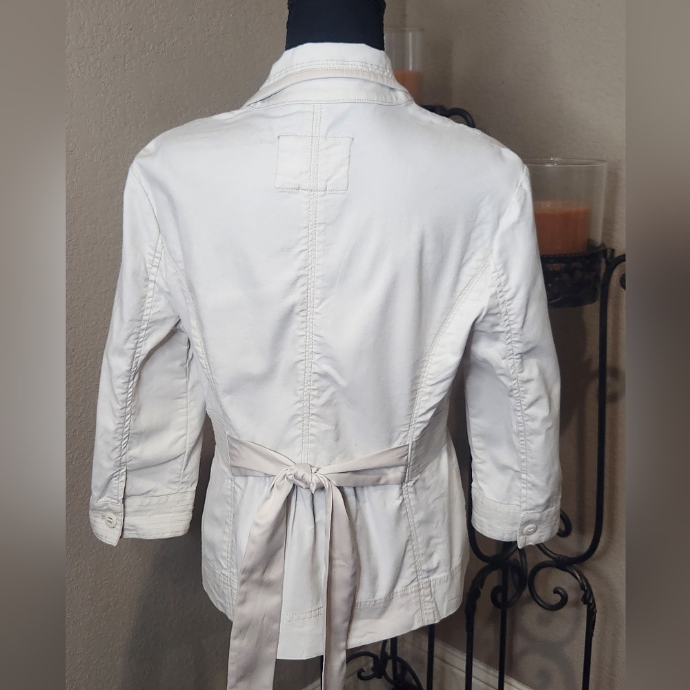 White House Black Market‎ Women's Off White Fitted Jacket - Picture 2 of 8